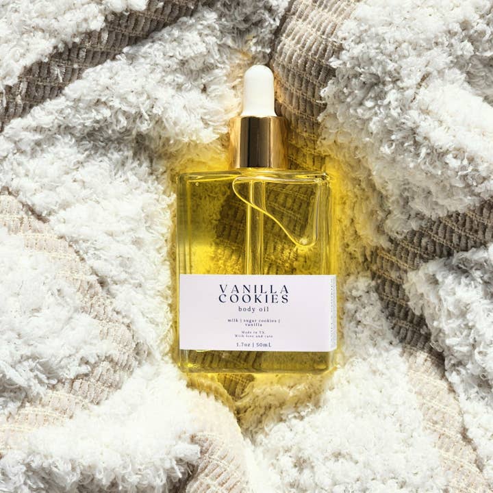 Vanilla Cookies Body Oil and other Purchase Wholesale qualite defaut pret a porter. Free Returns & Net 60 Terms on Faire trending on Faire.