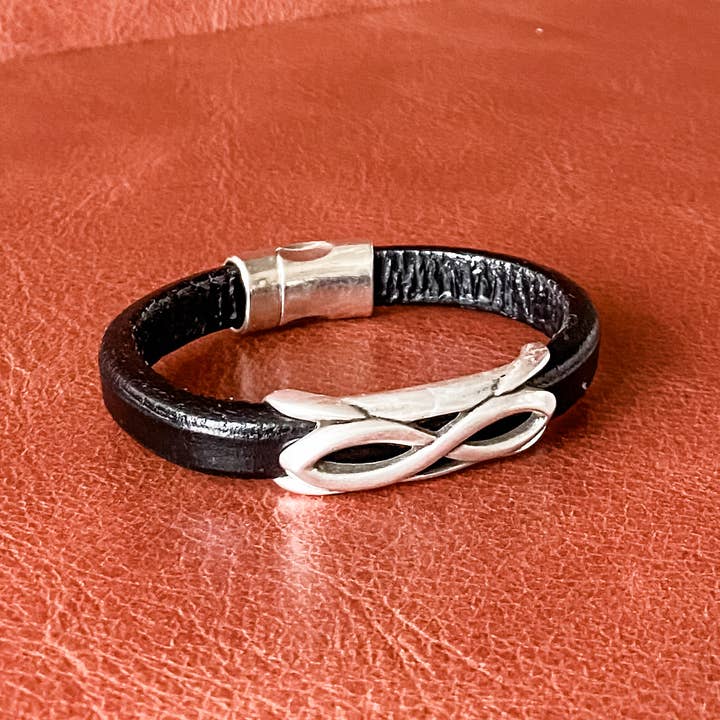 Diana Kauffman Designs - Wholesale Bangle Bracelet - MENS | Celtic Knot Leather Bracelet