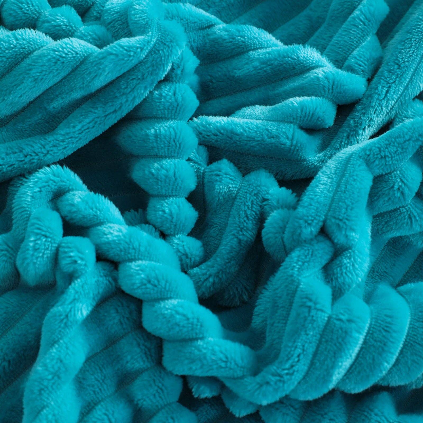 Bay & Loom - Wholesale Throw Blanket - All Seasons Plush Flannel Fleece Throw Blanket4