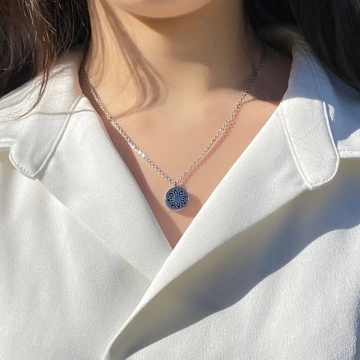 Acacia Aromatherapy - Wholesale Aromatherapy necklace - Diffuser Necklace Harmony - Stainless Steel (15mm locket)1