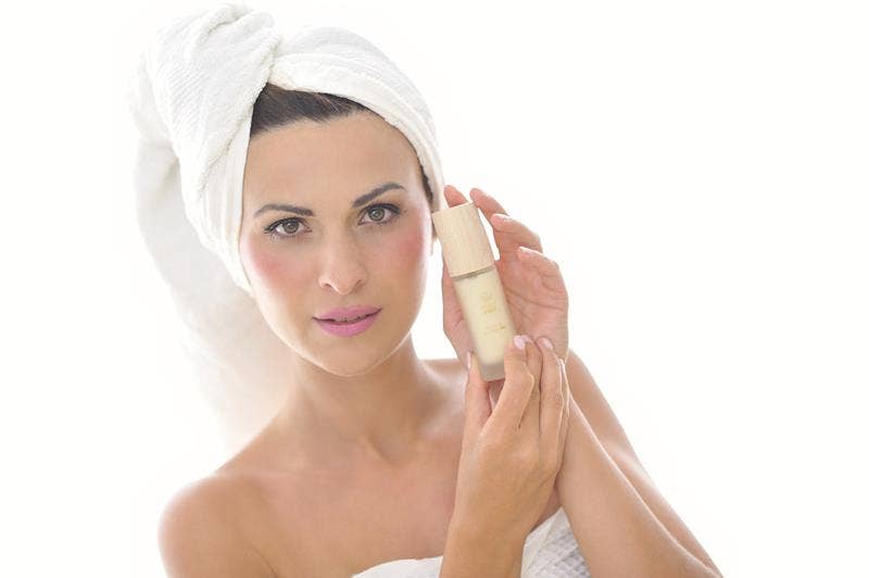 Helipure - Wholesale Facial Serum/Concentrate - 84.1% Snail Slime and Hyaluronic Acid Face Serum3