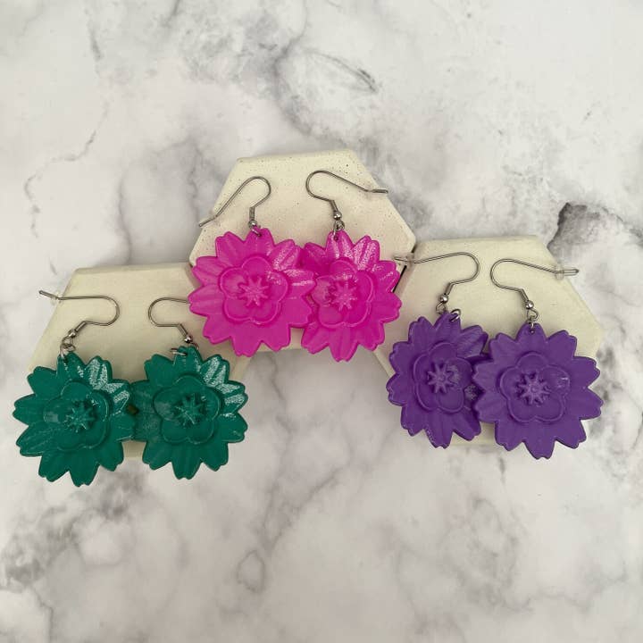 Boucle d'oreille simple grande marguerite pour la vente par Combinatoria