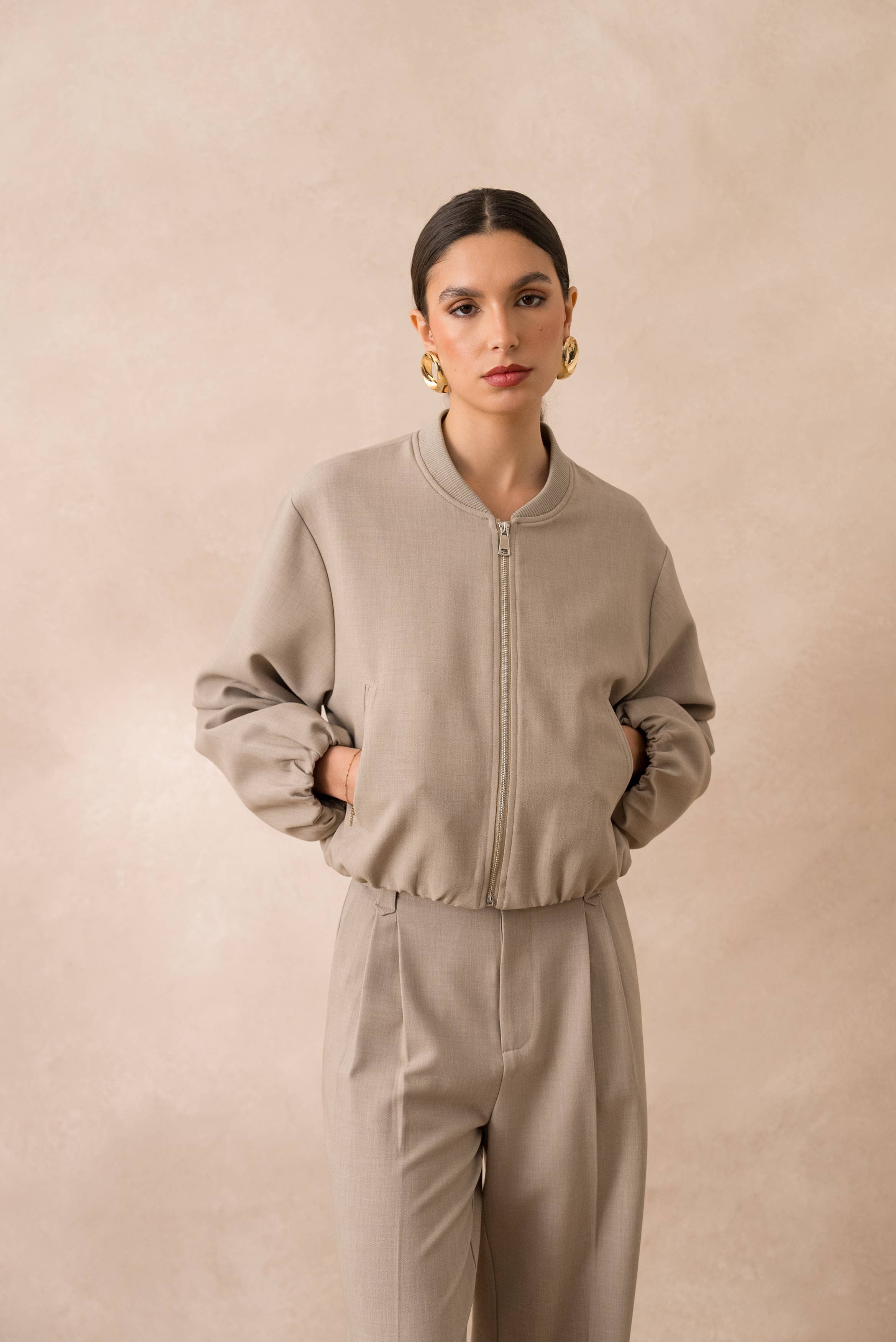 Attentif Paris - Wholesale Bomber Jacket - Women's - [Aura] Short bomber jacket with classic collar2