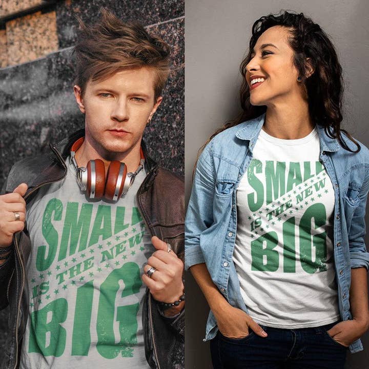 T-shirt girocollo piccola unisex Essential Fit per la vendita all'ingrosso da parte di Joan Seed Studio inc.