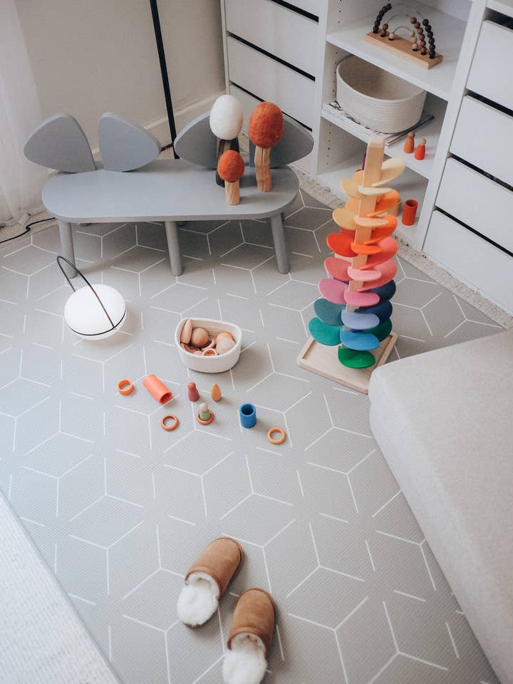 Signatur Bunny Generös Play Mat for wholesale by Little Wiwa