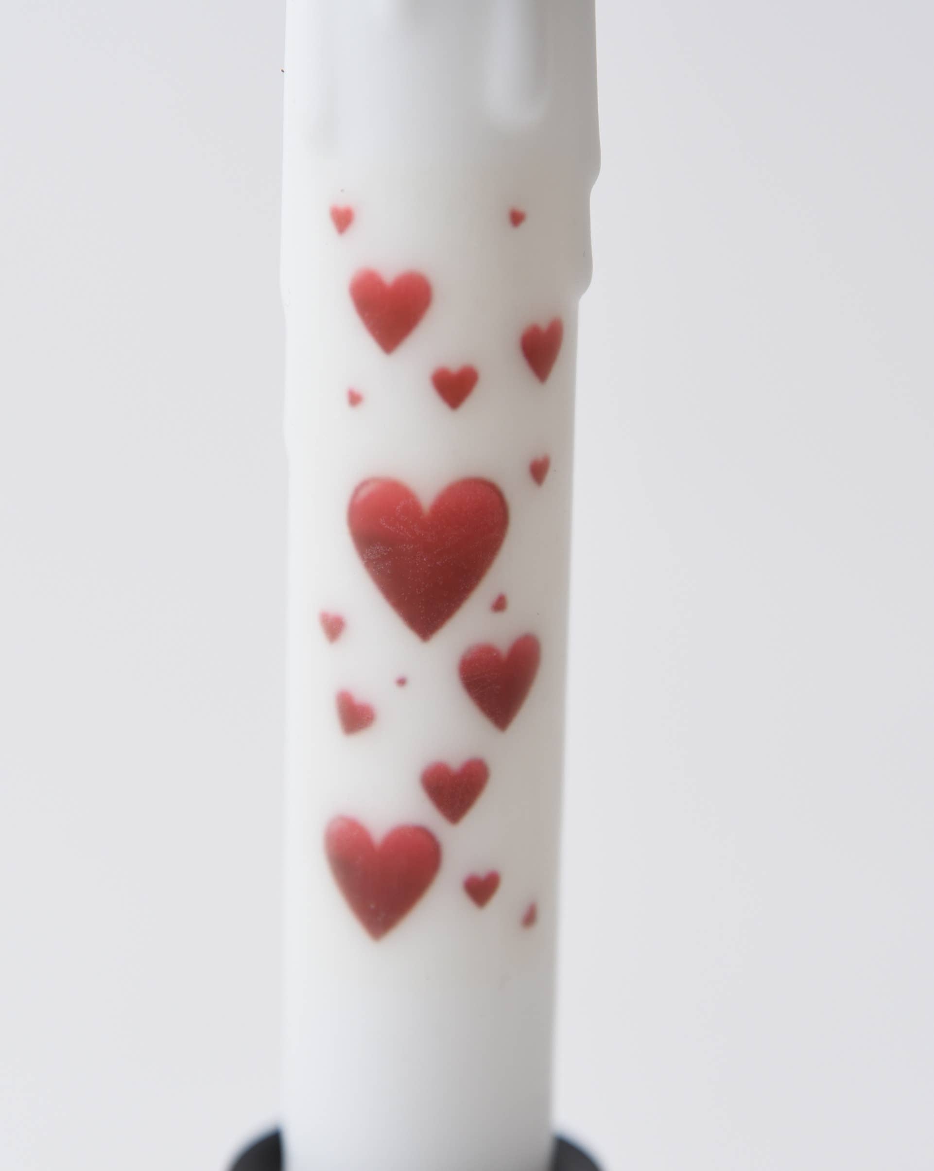 LMS Wholesale – wholesale Flameless candle – Floating Hearts LED Timer Taper Candle1