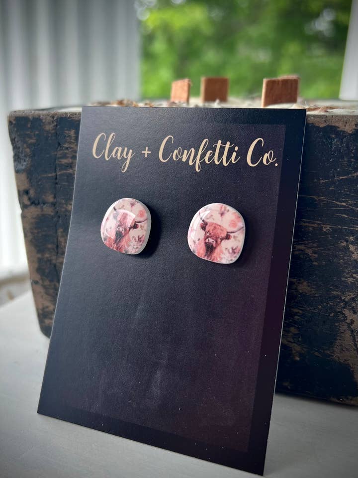 Highland ko økologisk stud for engroshandel hos Clay & Confetti Co.