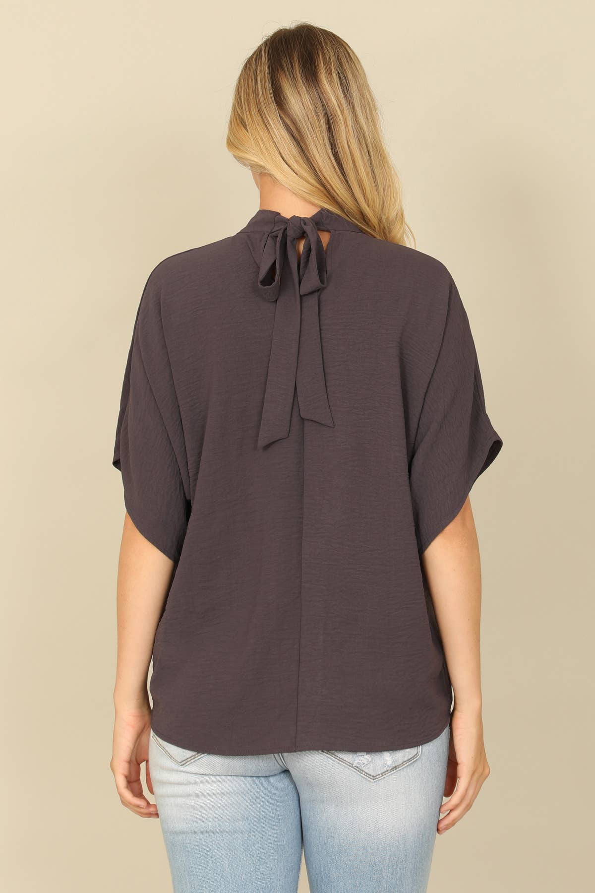 You & Me – Großhandel Bluse – Damen – YMT20083V-SOLID RÜCKENBAND DOLMAN-ÄRMEL HOCHHALS-TOP6