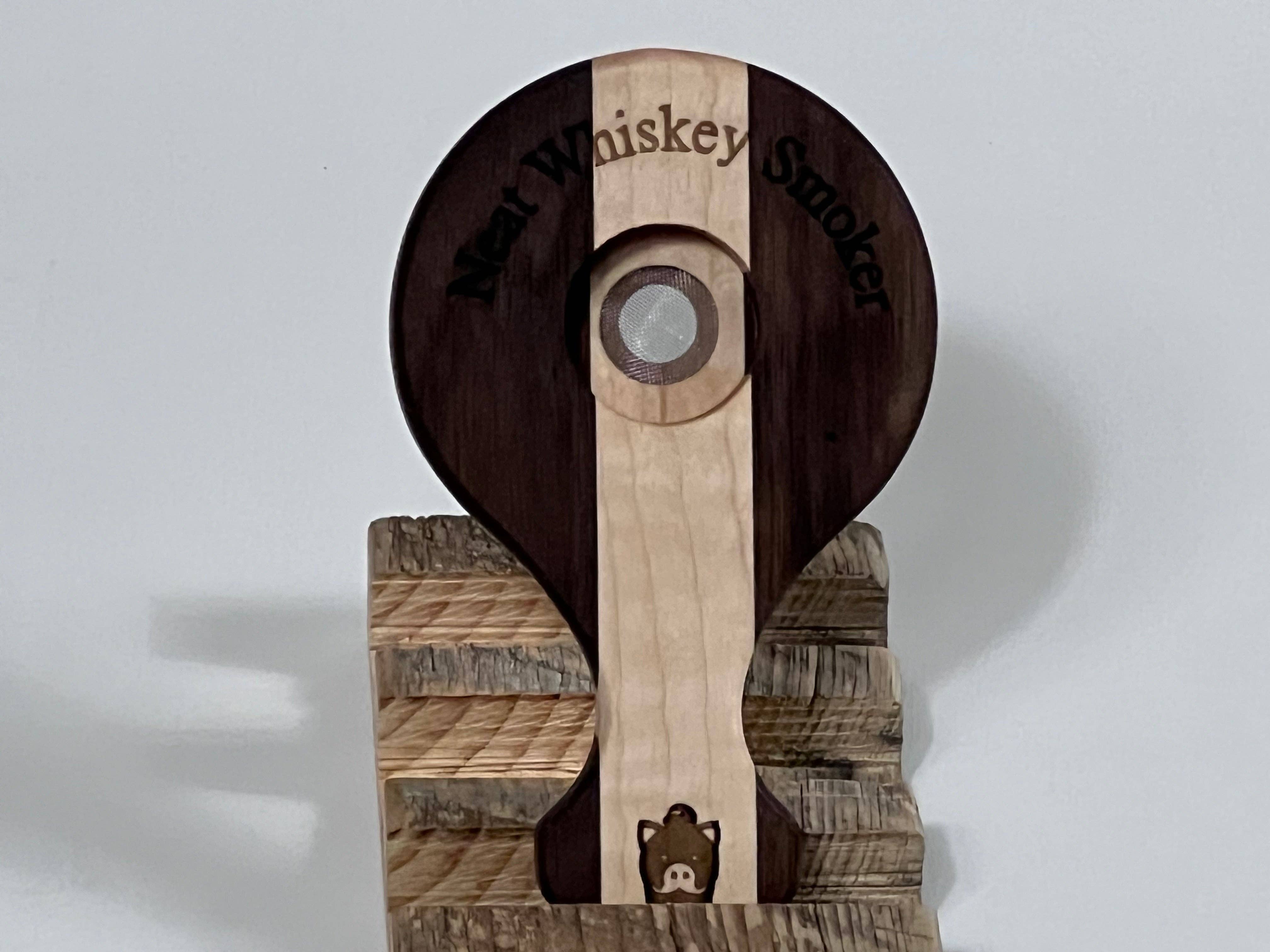 Blue Wing Woodcraft - Vente Ustensiles de bar - Whiskey Pig® - Fumoir à whiskey Neat simple0