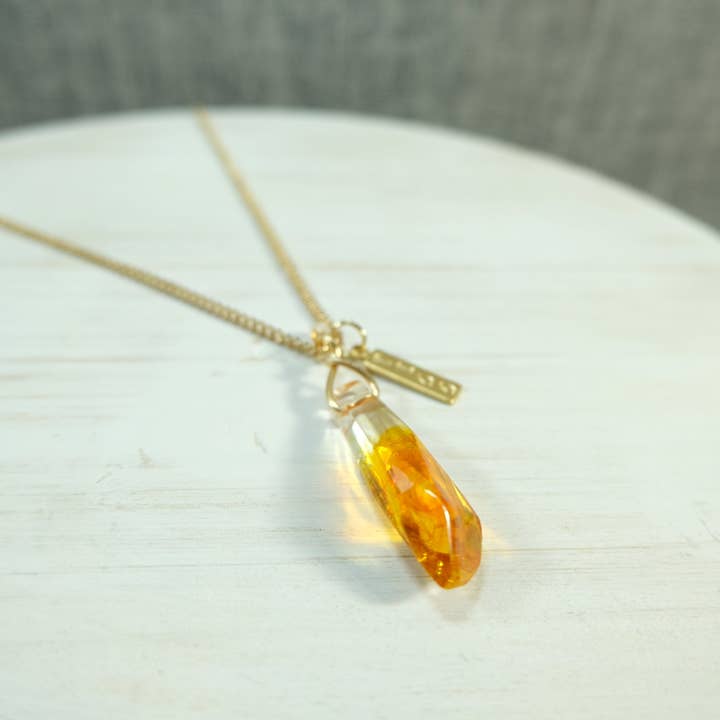 Tico Sister's (Rose) Haysian roch Kyber Kristall kleine Halskette Star Wars Geschenk, Force Universe Collection für den Großhandel von BlueButterflyBazaar