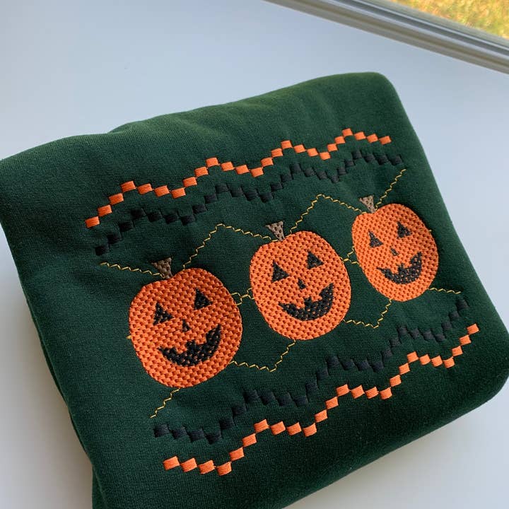 LC by Carina – Großhandel Sweatshirt – Damen – Kürbis bestickte Sweatshirts1