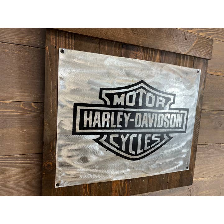 My Amigos Imports - Wholesale Sign - Harley Davidsonâ„¢-Wall Decor-Rustic-Wood-20x20 inches-NEW