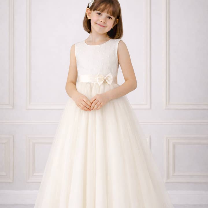 Beautiful dress for girls, communion dress, ivory dress for wholesale by Bajabella