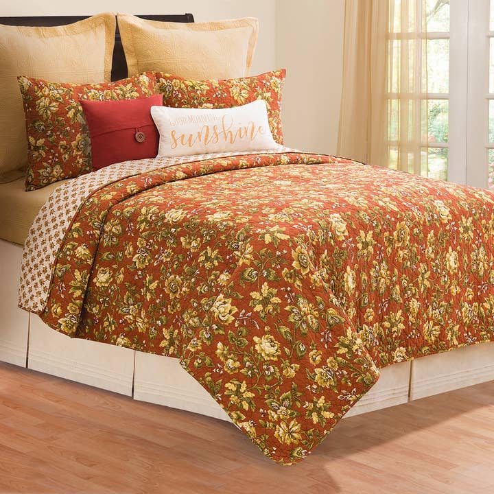 Ensemble de couette florale Estelle automne/récolte en solde pour la vente par C&F Home