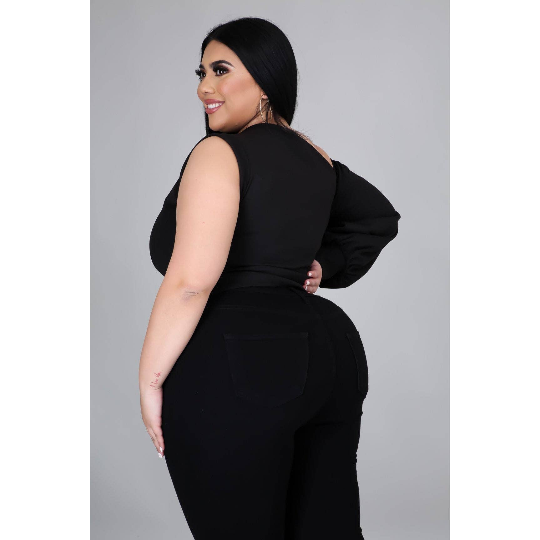 Black Pearl Clothing - Wholesale Blouse - Women's - PLUS SIZE ONE SHOULDER PUFF SLEEVE TOP6