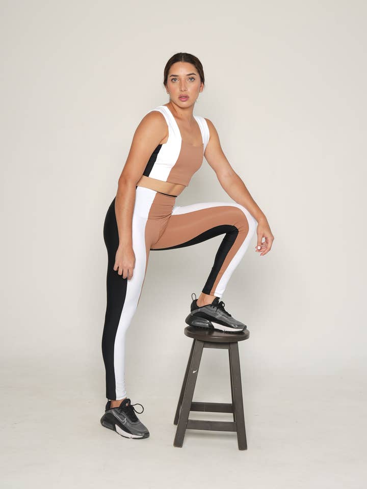 SET 3 COULEURS/NOIR, CAMEL ET BLANC pour la vente par Diamond Activewear