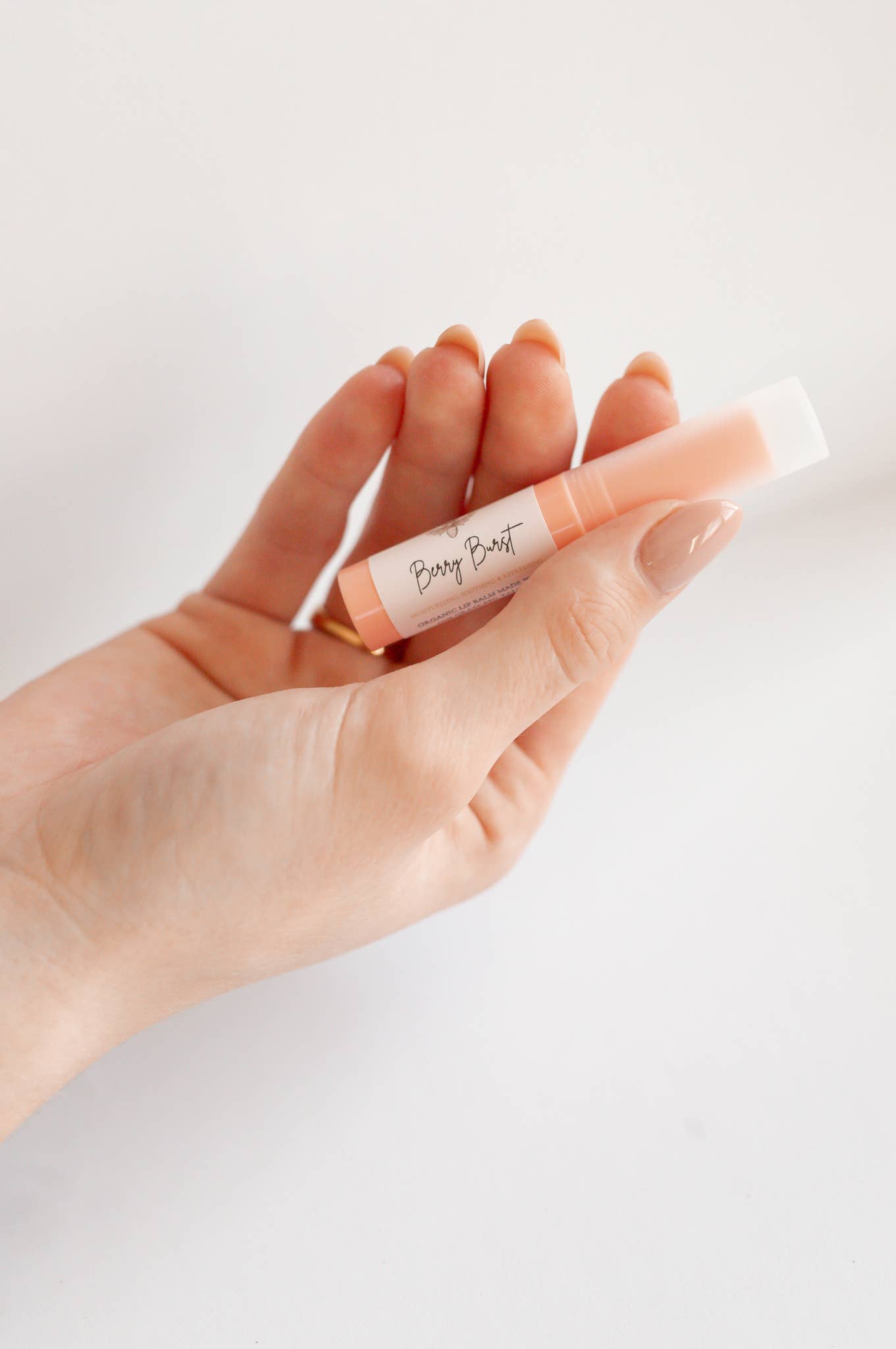 Made Simply Natural – Bálsamo labial por atacado – Bálsamo Labial de Sebo Orgânico Alimentado/Acabado a Pasto1