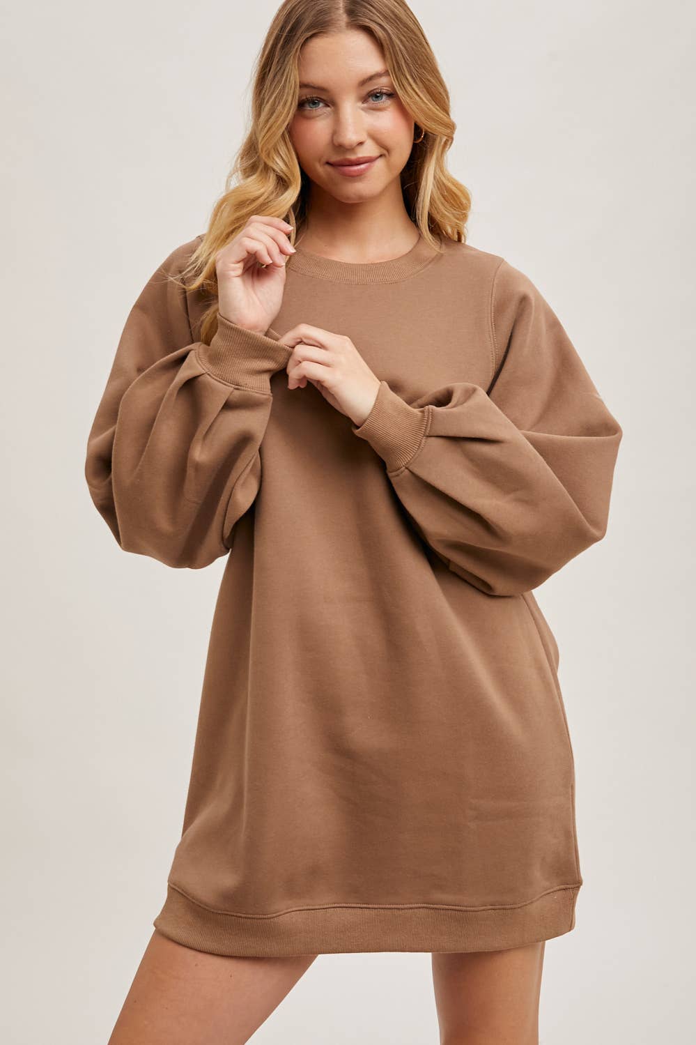 Bluivy – Großhandel Kleid – Damen – Sweatshirt-Kleid mit oversized Bubble-Ärmeln14