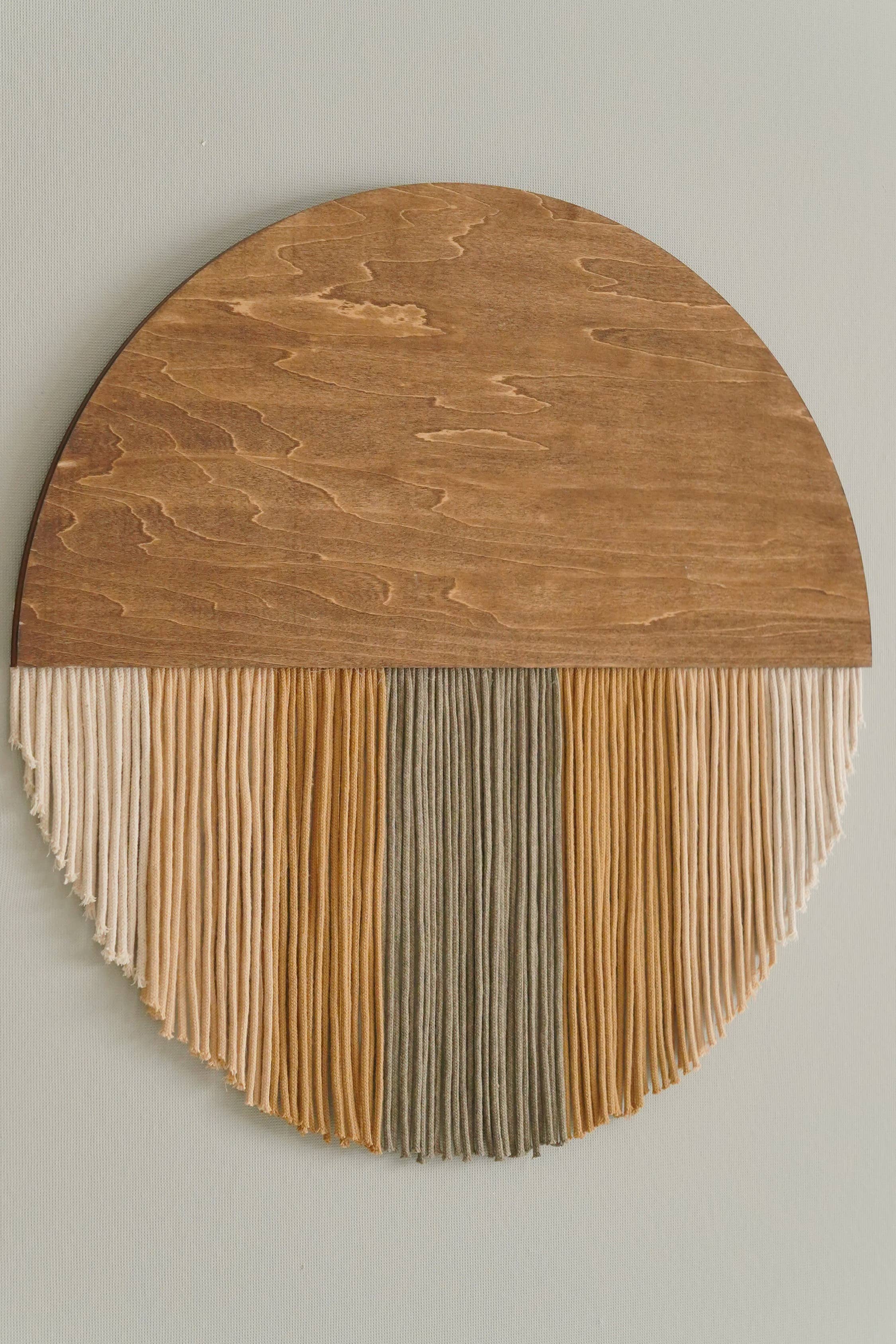 BeanDaikon - Wholesale Wall Accent - Boho Macrame Round Art Wall Hanging V0714