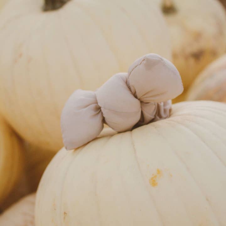 Shop Andi - Wholesale Scrunchie - Women's - Puffer Bow Scrunchie2