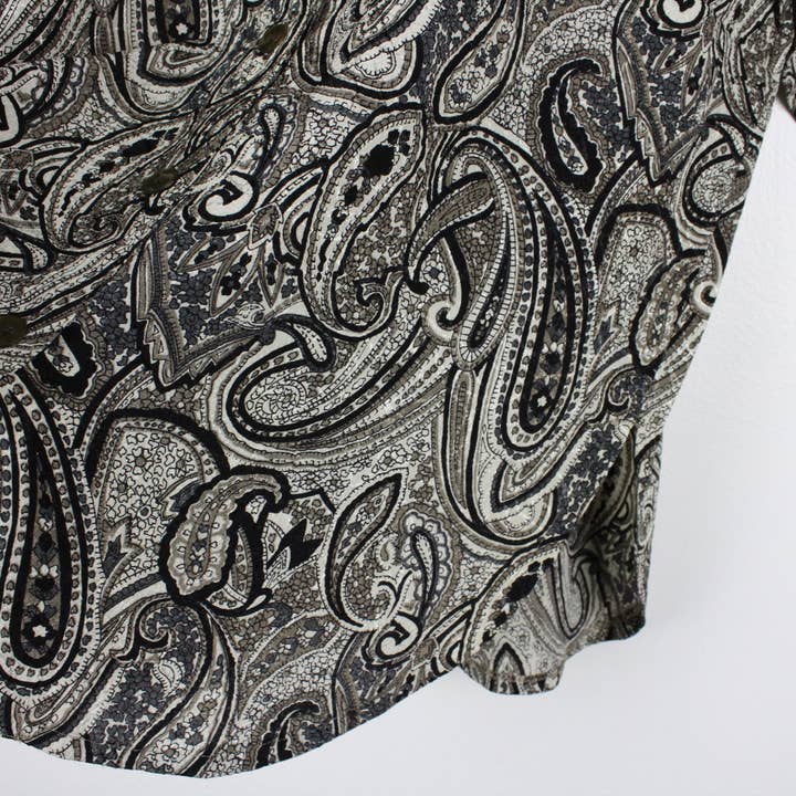 Sun's Out! - Wholesale Button Down Shirt - Women's - Vintage Short-Sleeve Button Up Blouse - Original Length30