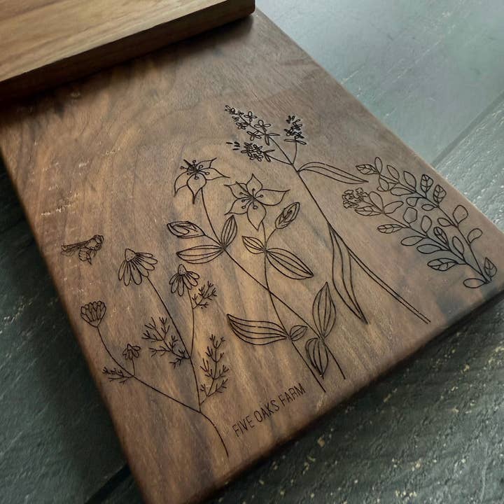 Five Oaks Farm - Wholesale Food Storage Wrap/Bag - Vertical Cutting Board1