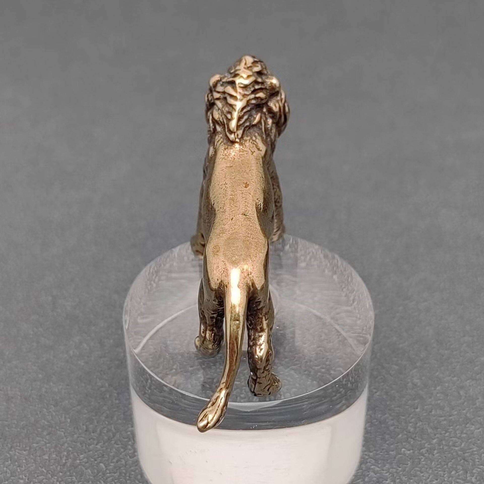 Mio Queena - Vente Décorations de table - Ornements de bureau en laiton en forme de lion2