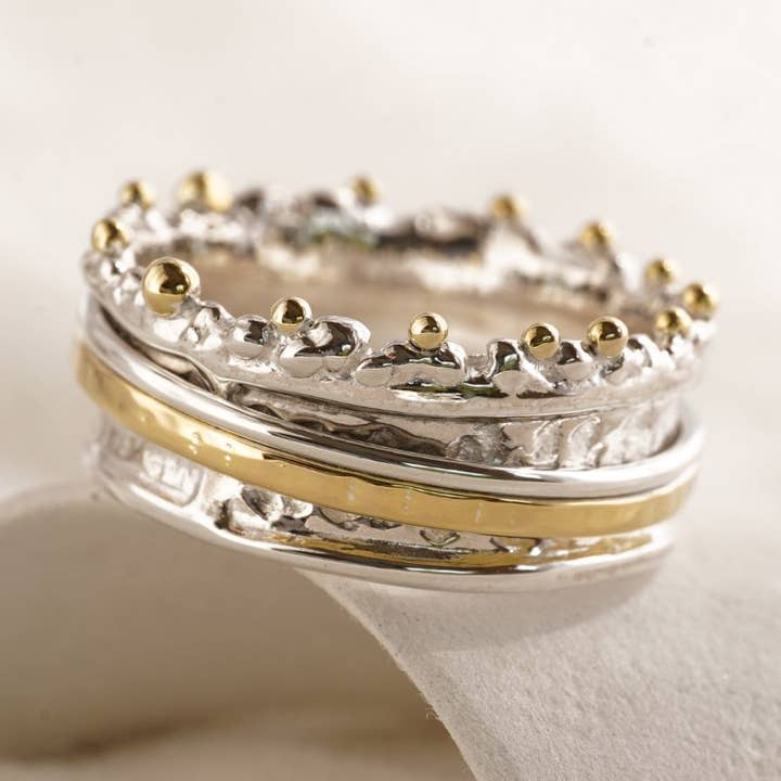 Anillo giratorio hecho a mano con corona y metales mixtos para venta al por mayor de Banyan Jewellery