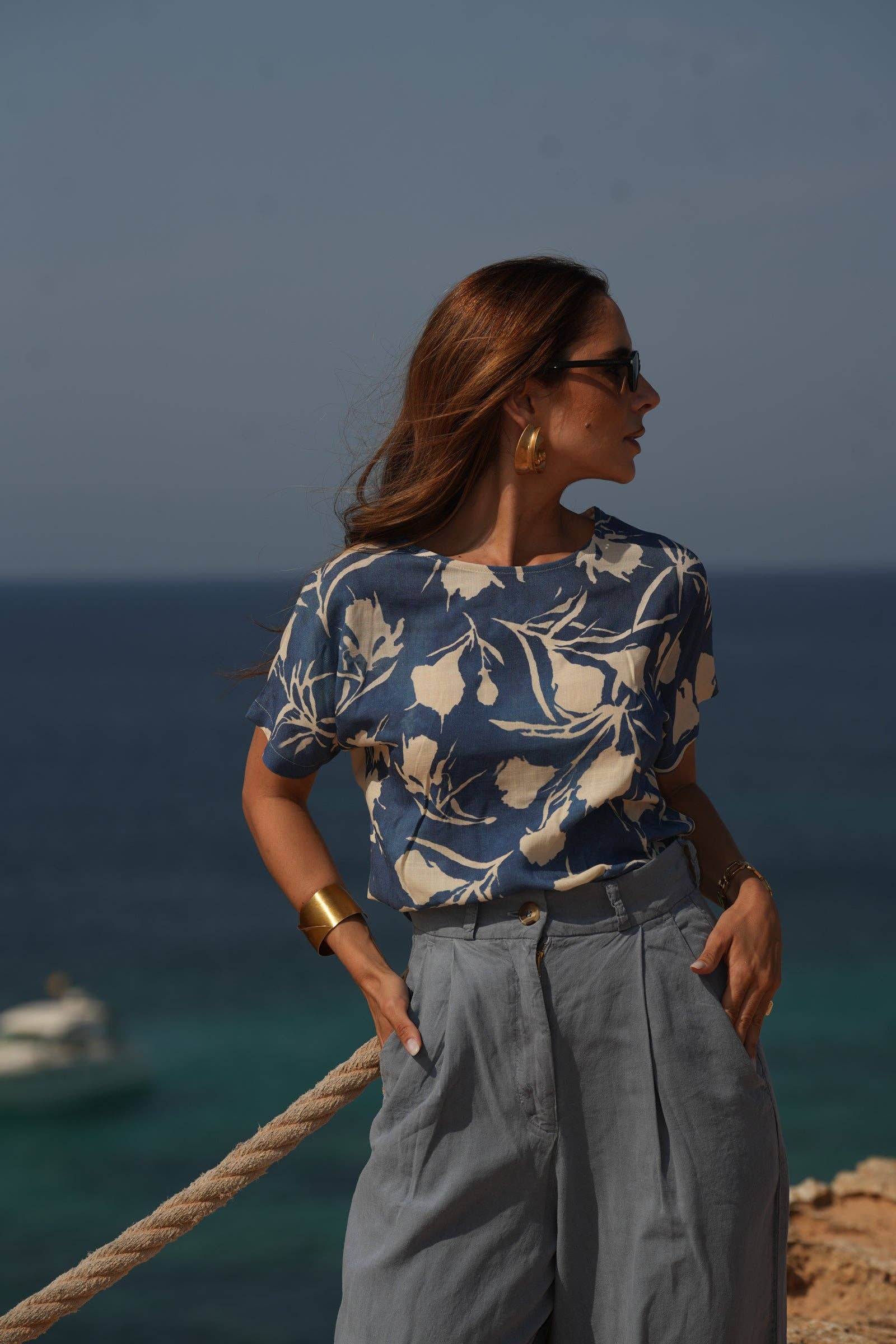 GUIMANOS - Wholesale Blouse - Women's - Terracotta Flowers T-shirt