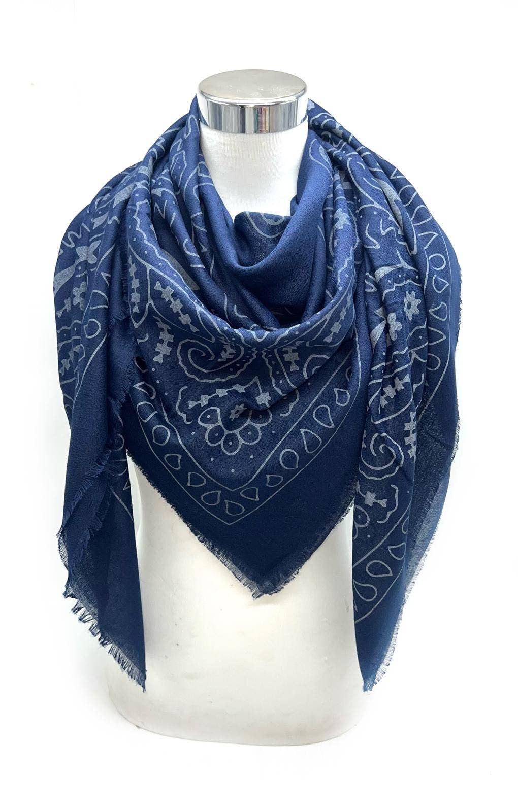 LINETA - Wholesale Scarf - Women's - A-6 Large square scarf with paisley print Fine material8