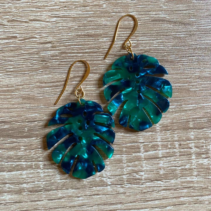 Green Philodendron Earrings - Gold - E23AG for wholesale by Plant Lover