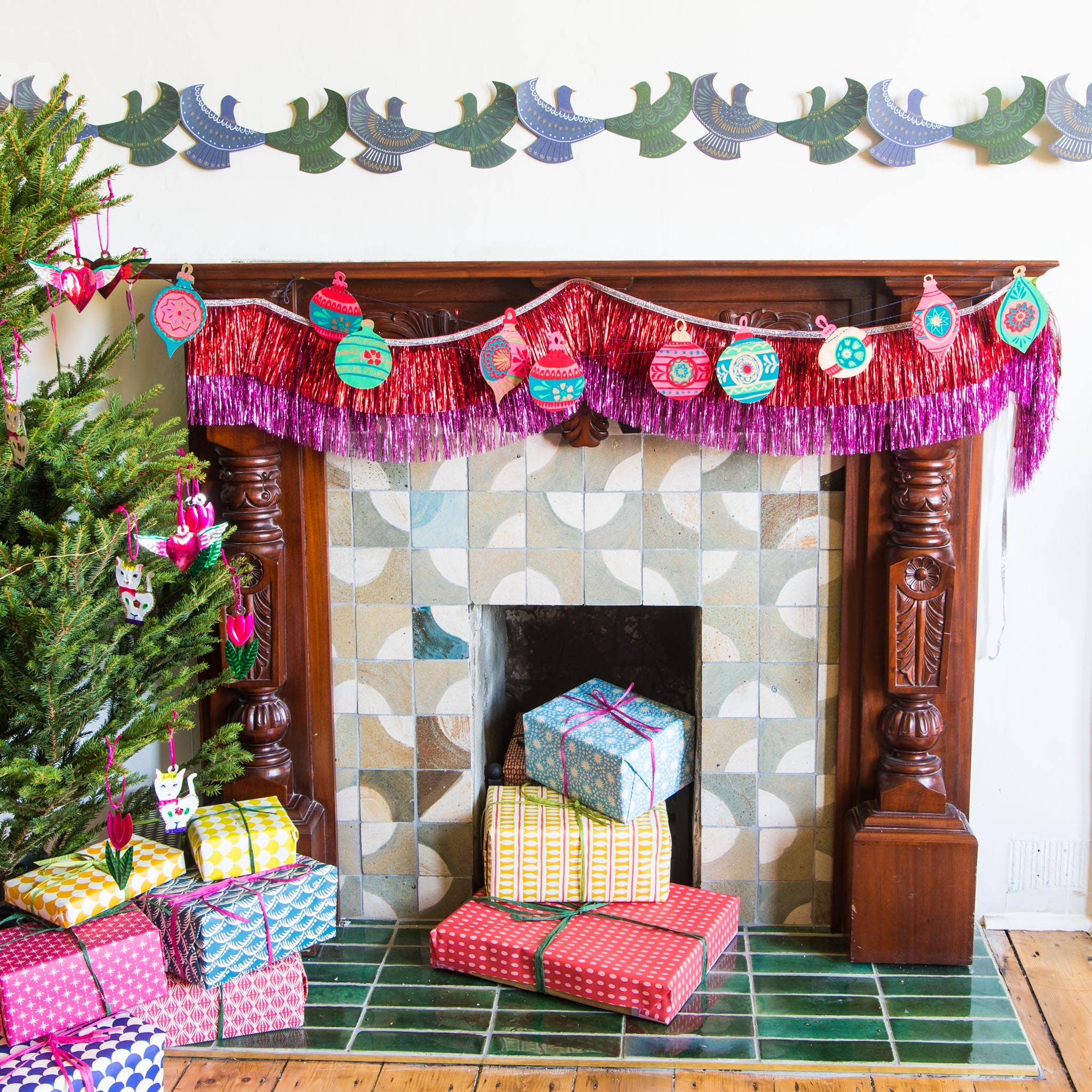 East End Press - Wholesale Bunting/Garland - UK/EU: Baubles Sewn Garland7