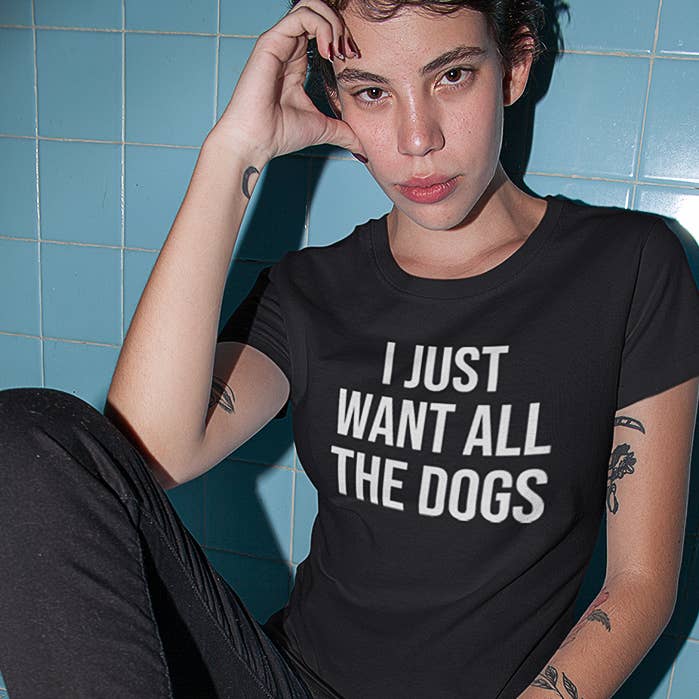 I Just Want All the Dogs Shirt voor wholesale door The Simplysaid Store