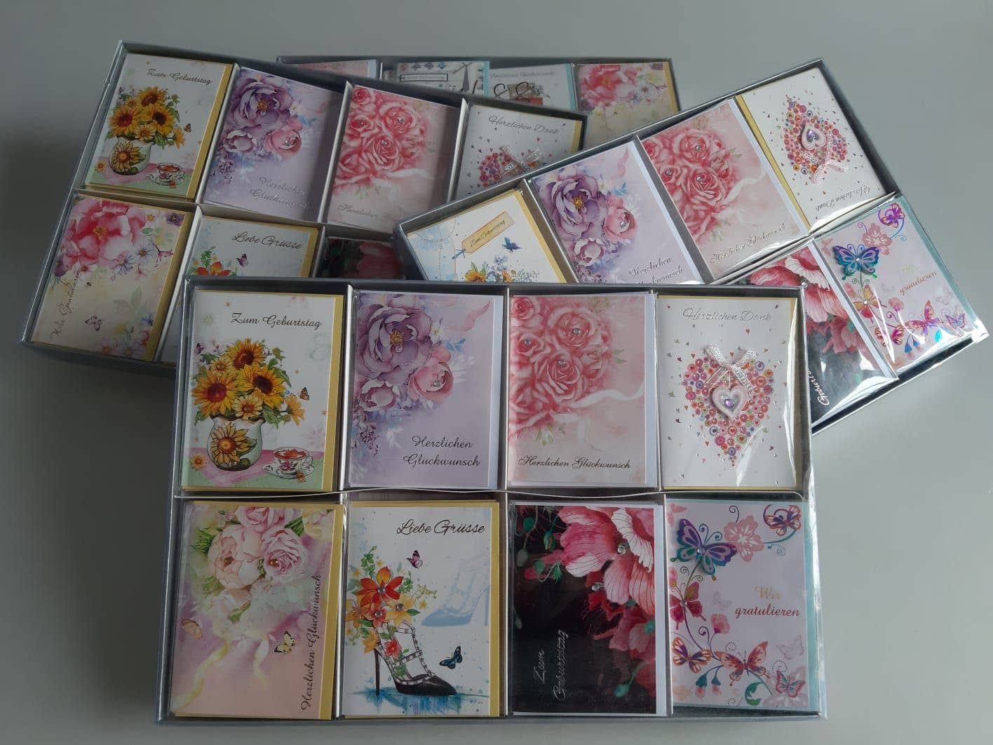 Salzmann Restwaren GmbH - Wholesale Postcard Set - Postkarten mix2