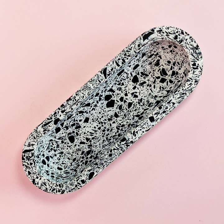 Hey Kiddo Co. - Venta al por mayor Organizadores de escritorio - Bandeja de papelería de terrazo blanco y negro3