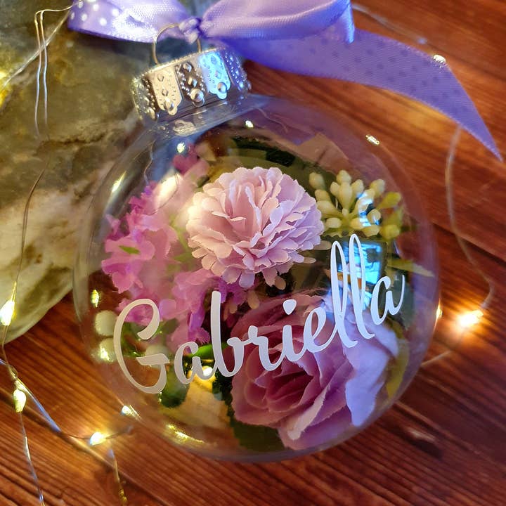 Boules de Noël florales personnalisées pour la vente par ManuMau Ideas - Manuela Maurizi