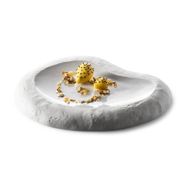 SAND PRESENTATION MAT/GLOSS 31CM for wholesale by Catalonia Plates, Inc.