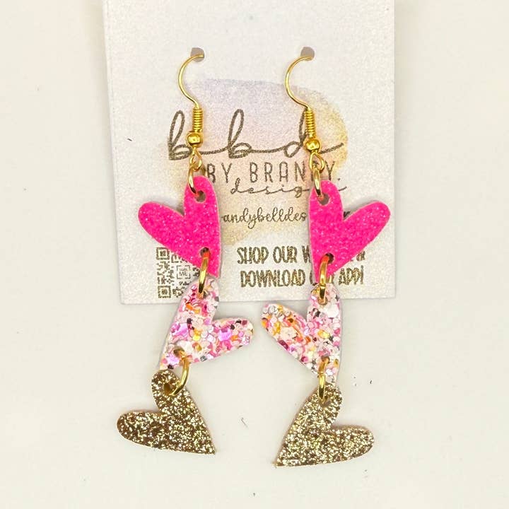 CUORI COLLEGATI - Collezione Cuori Piccoli || Orecchini in Pelle || <BR> ROSA NEON, ROSA TAFFY, & GLITTER ORO FINE SU PELLE SPESSA per la vendita all'ingrosso da parte di Brandy Bell Design