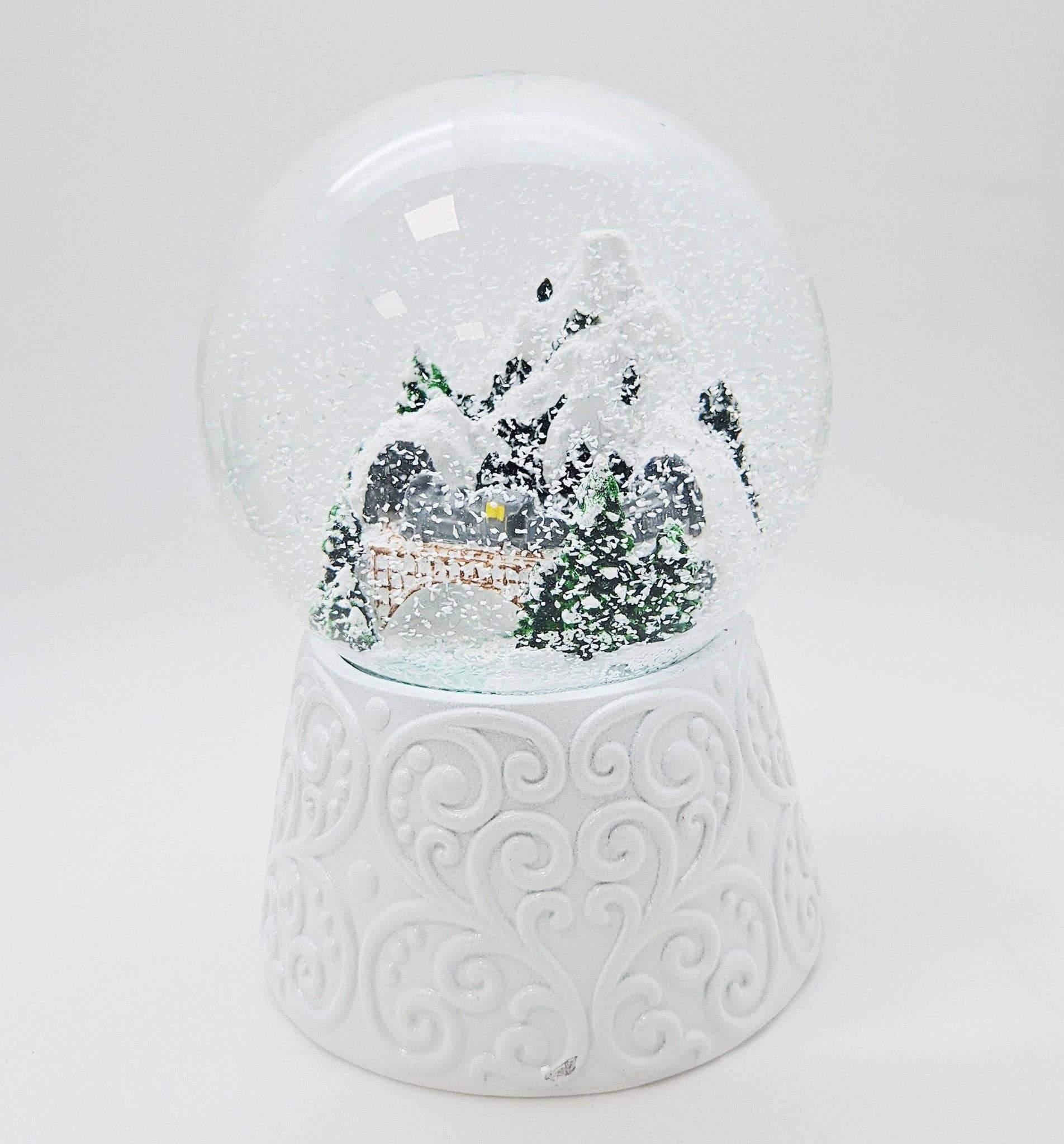 Schneekugelhaus - Vendita all'ingrosso Palla di neve - Bambini e neonati - Sfera di neve nostalgica paesaggio montano su base bianca9