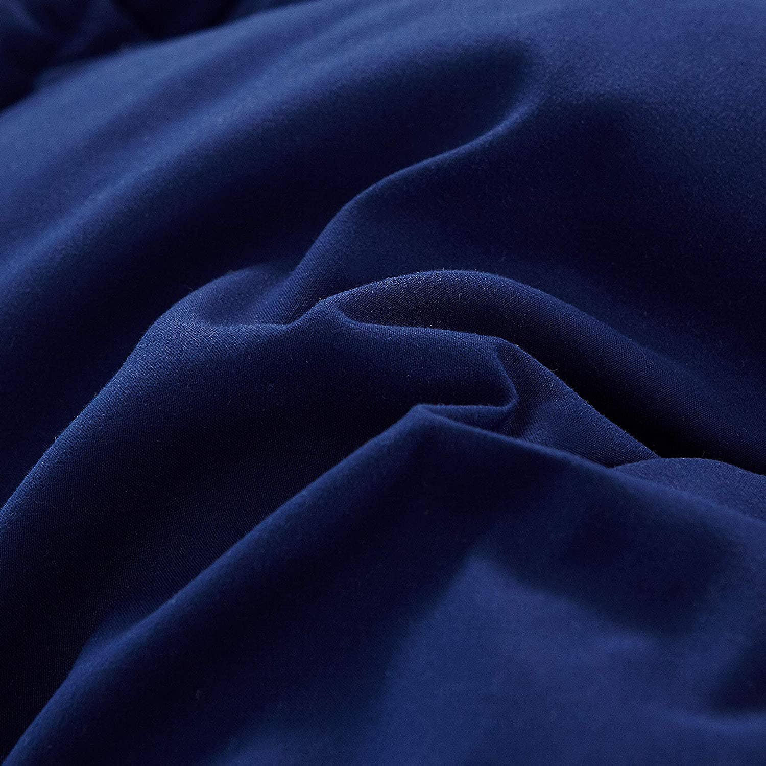 Lavish Comforts - Wholesale Down Comforter - The Ultimate Plush Hotel Luxury White Down Alternative10