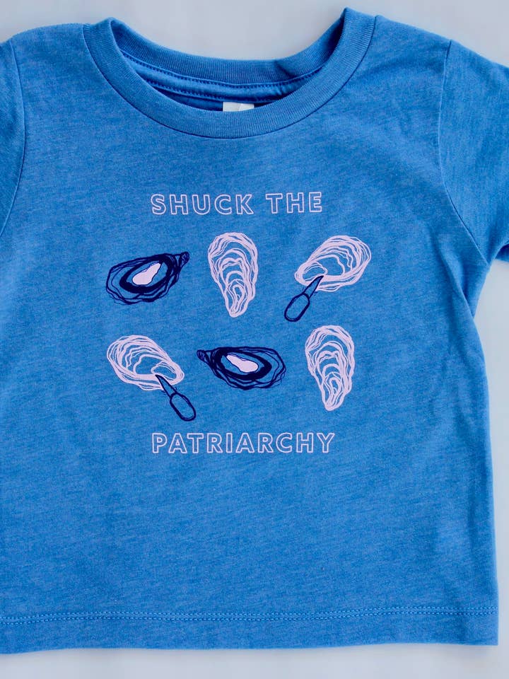 Camiseta para bebé Shuck the Patriarchy: regalos únicos para baby shower para venta al por mayor de Overseasoned