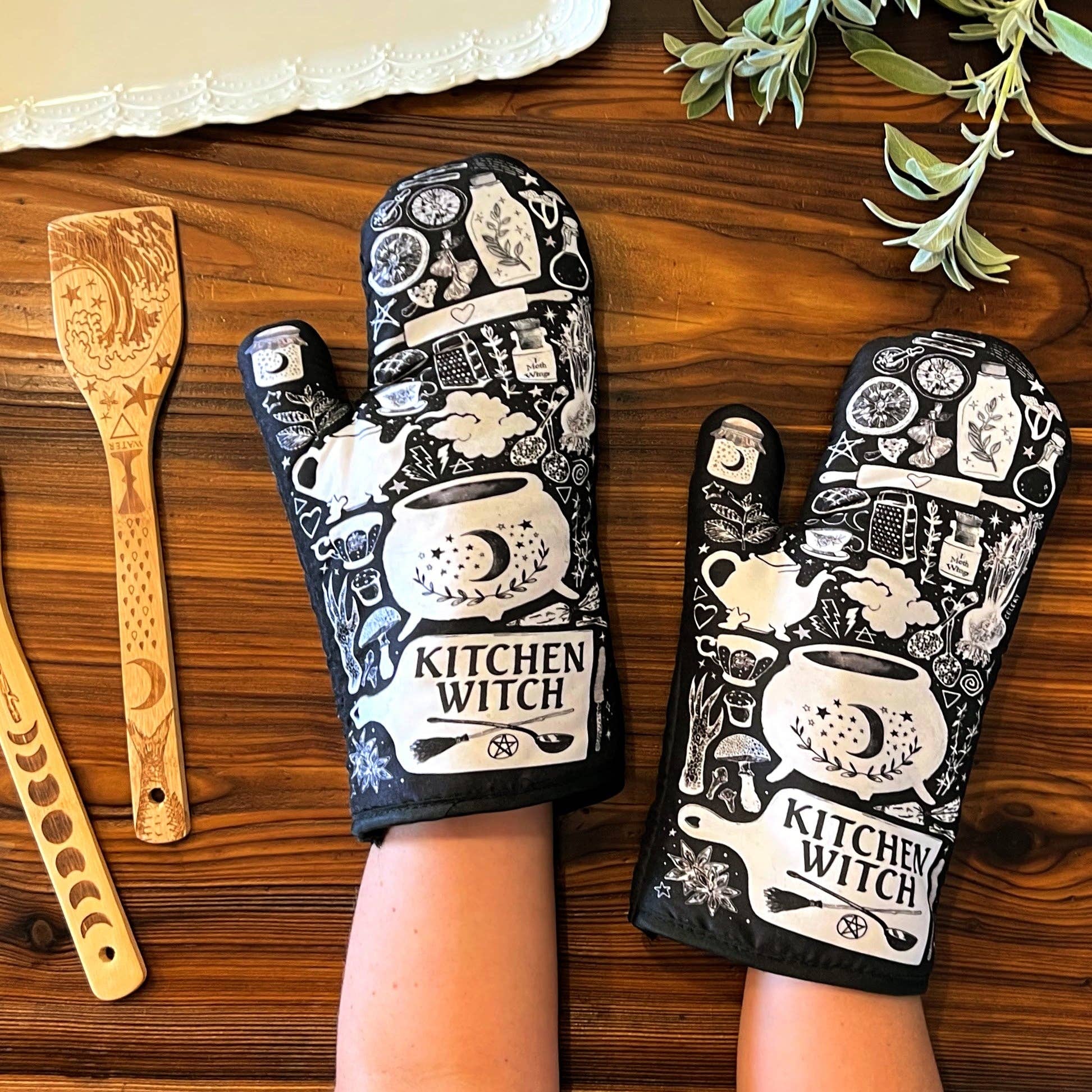 Spirit Nest - Wholesale Oven Mitt/Pot Holder - Kitchen Witch Oven Mitt Set - The perfect Halloween gift!8