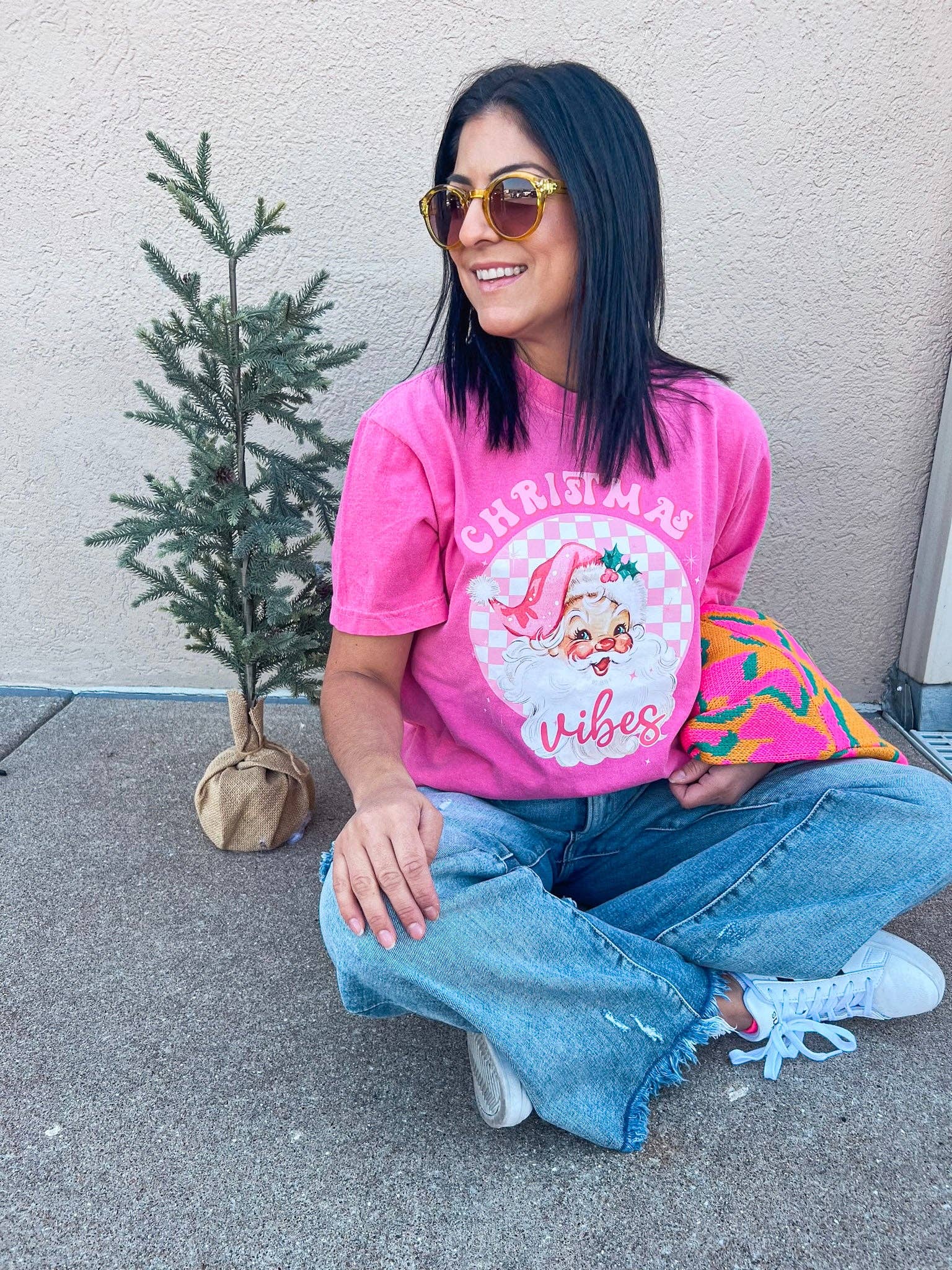 Southern Babe Wholesale - Wholesale T-Shirt (Graphic) - Women's - PINK CHRISTMAS VIBES TEE (PINK CC)1