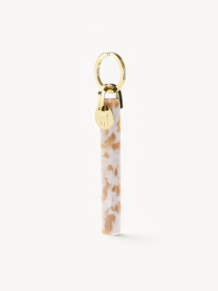 Bar Keychain in Taupe Shell - Gold for wholesale by MACHETE