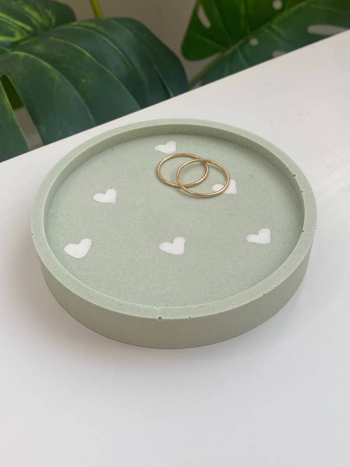 Trinket Dish - Hearts for wholesale by Luxe Home Decor Ltd