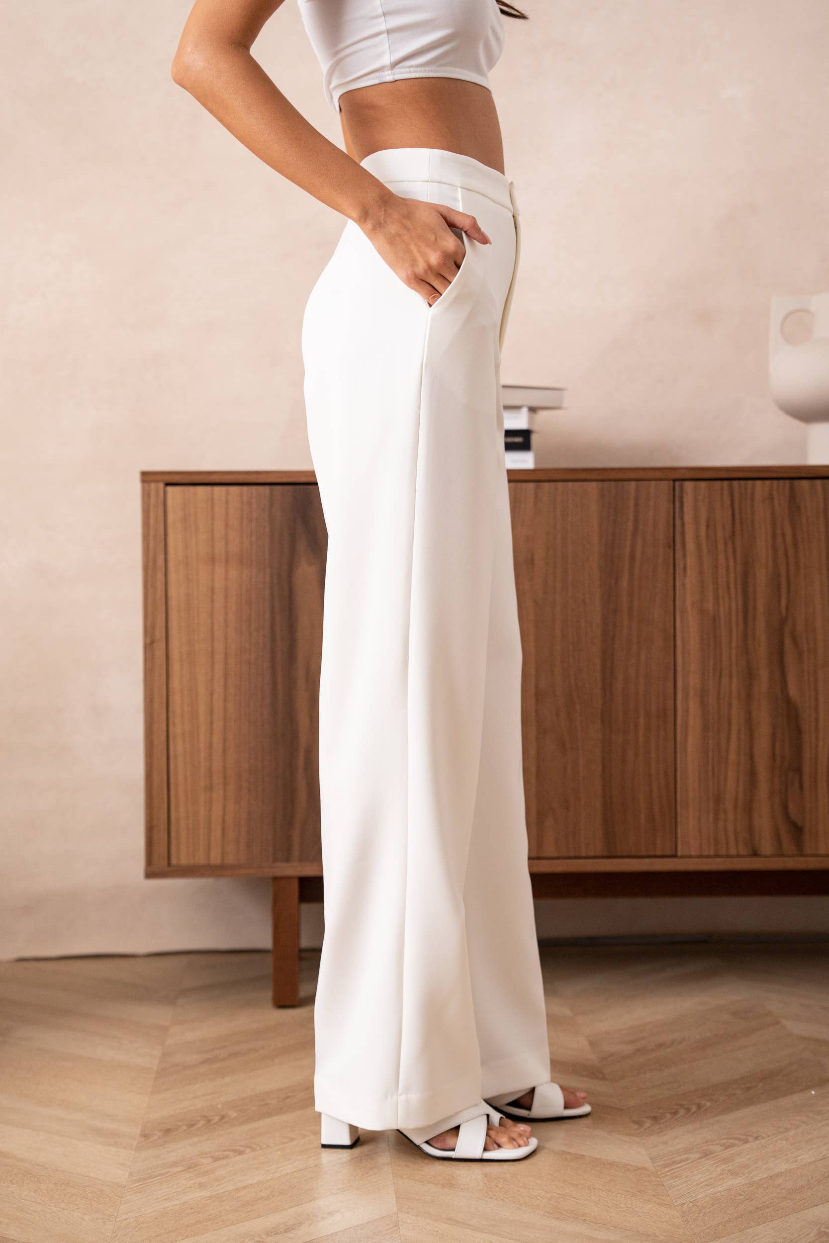 Attentif Paris - Vente Pantalon – femme - [Timeless] Pantalon unie coupe droite1