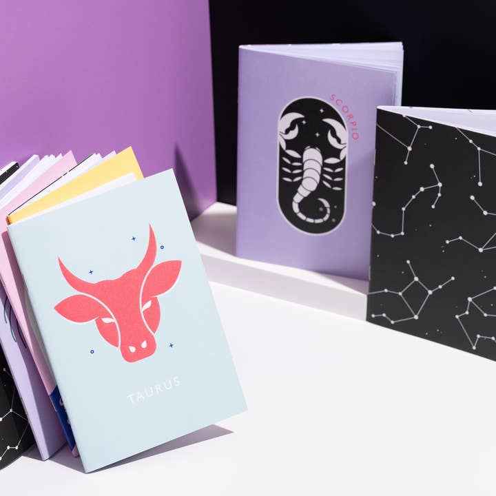 Mock Up Designs – wholesale Anteckningsbok – Vågen Notebook Set | Zodiaken | Stjärnbild