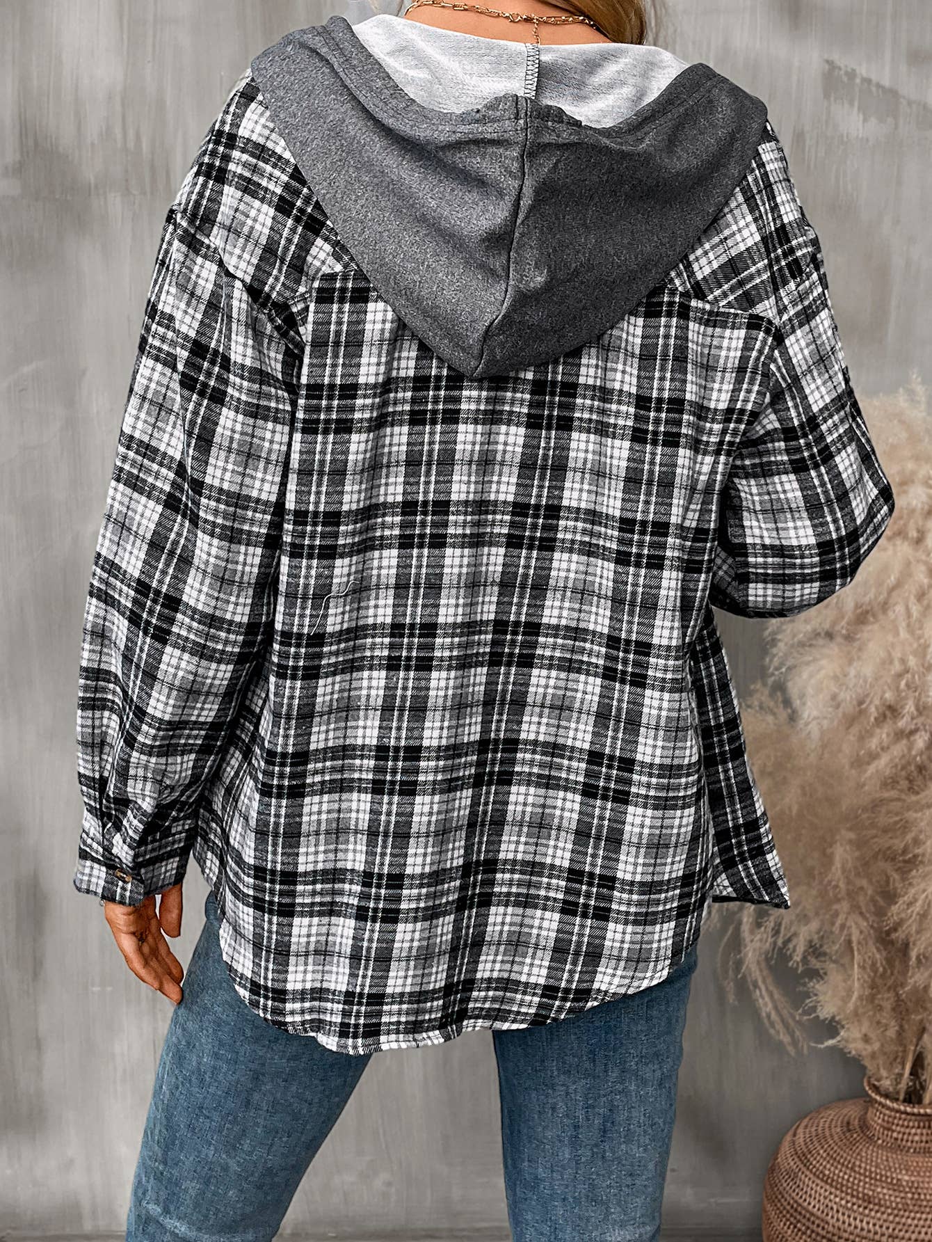 Lily Clothing - Wholesale Button Down Shirt - Women's - CASUAL FASHION OVERSIZE PLAID SHIRT1