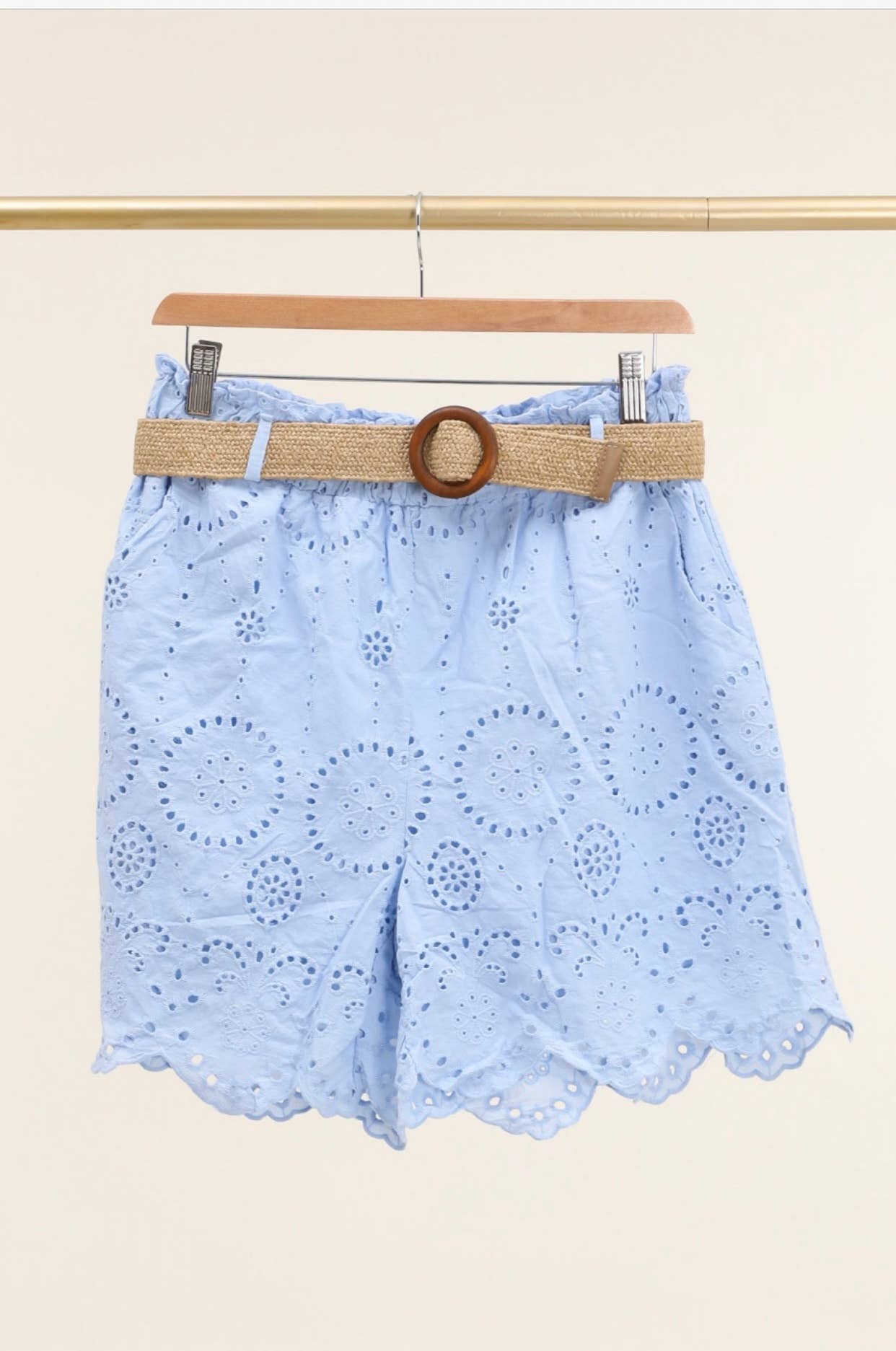LÉA & LUC - Wholesale Shorts - Women's - Broderie anglaise shorts in 100% cotton REF. 250213