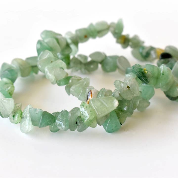 Lot of 20Pcs Green Aventurine Gemstone Crystal Chip Bracelet for wholesale by Soothing Crystals